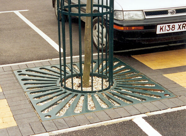1006 – GREENWICH GRILLE - Image 2